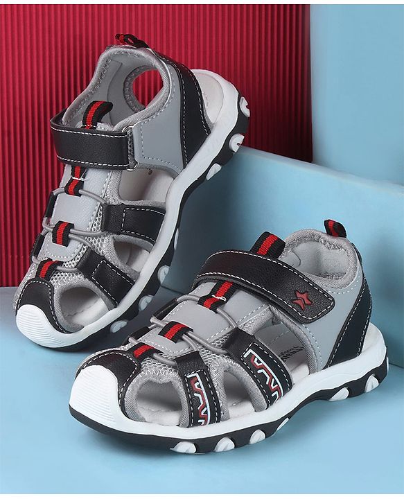 Cute Walk by Babyhug Velcro Closure Solid Sandals - Black