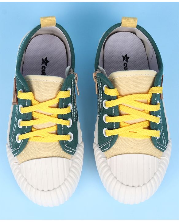 Cute Walk by Babyhug Casual Shoes with 3D Applique - Green