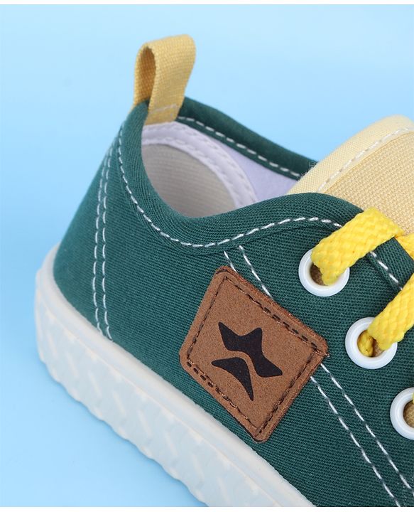 Cute Walk by Babyhug Casual Shoes with 3D Applique - Green