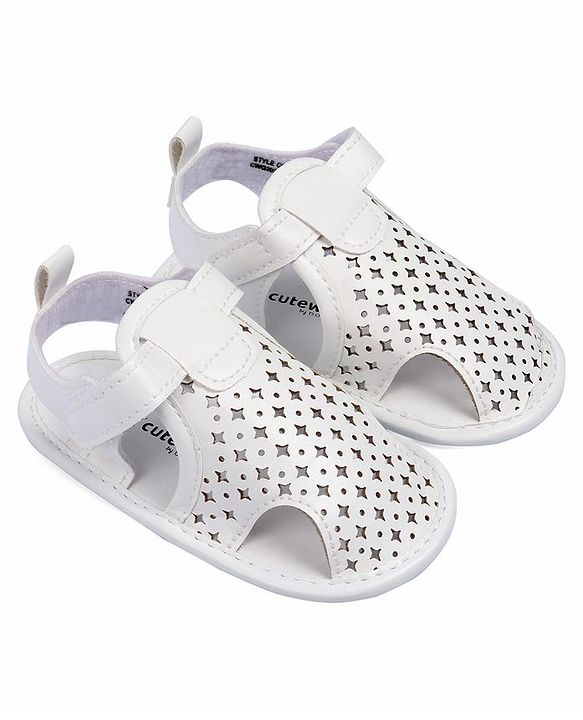Cute Walk by Babyhug Booties With Star Design & Velcro Closure - White