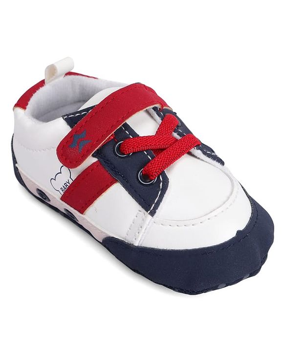 Cute Walk by Babyhug Booties With Velcro Closure & Lace Detailing  & Brand Text Print -Maroon