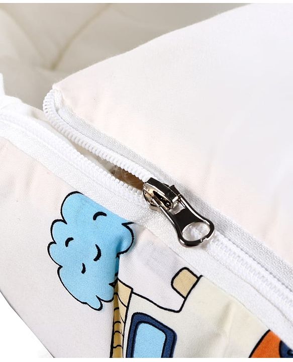 Babyhug 100% Cotton Baby Sleeping Bag with Hood Transport Print - Beige| Use as Carry Nest, Mattress or Sleeping Bag| Newborn to Toddler Boys & Girls| Newborn Gifting| Warm & Cozy| Travel Friendly