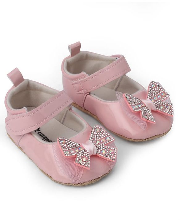 Cute Walk by Babyhug Booties With Bow Applique - Pink