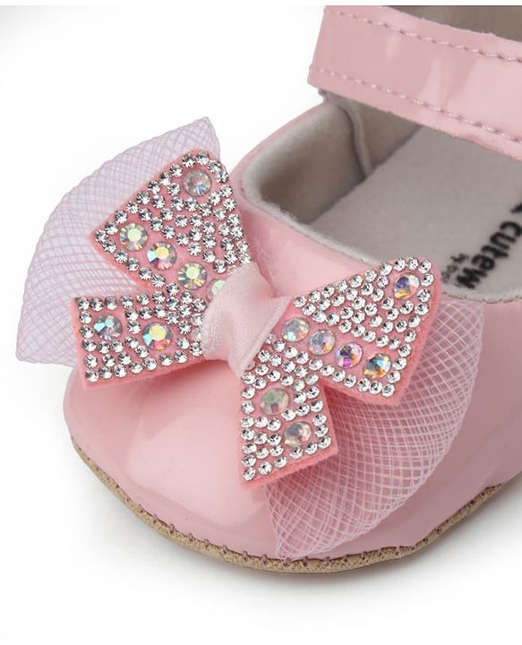 Cute Walk by Babyhug Booties With Bow Applique - Pink