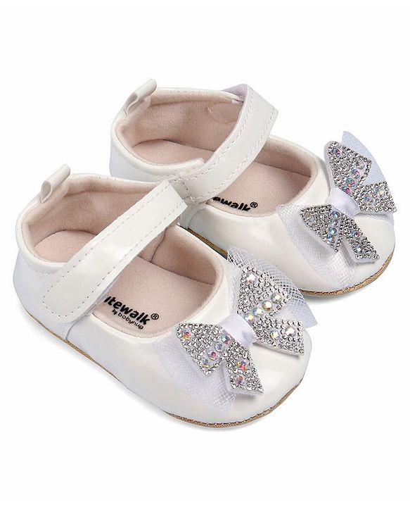 Cute Walk by Babyhug Booties With Bow Applique - Pink
