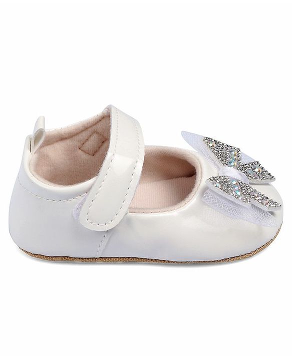Cute Walk by Babyhug Booties With Bow Applique - Pink