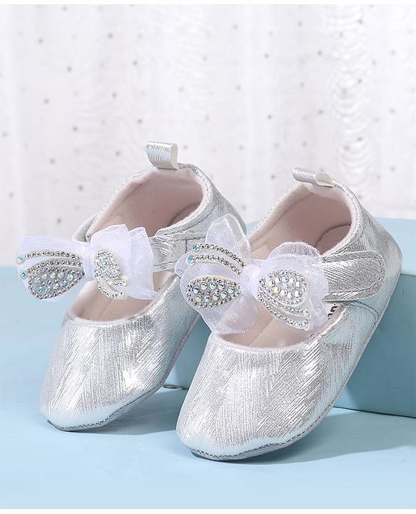 Cute Walk by Babyhug Velcro Closure Booties with Bow Applique - Pink