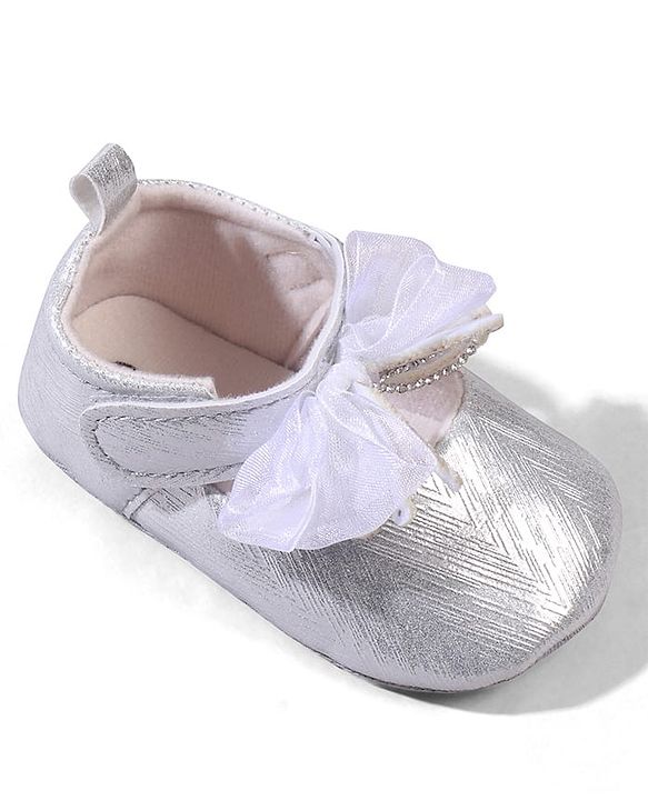 Cute Walk by Babyhug Velcro Closure Booties with Bow Applique - Pink