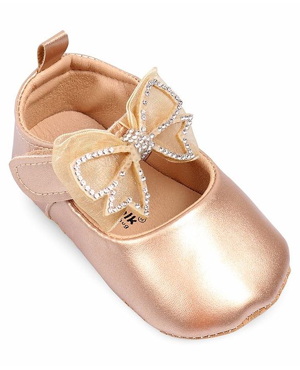 Cute Walk by Babyhug Booties With Bow Applique - Rose Gold