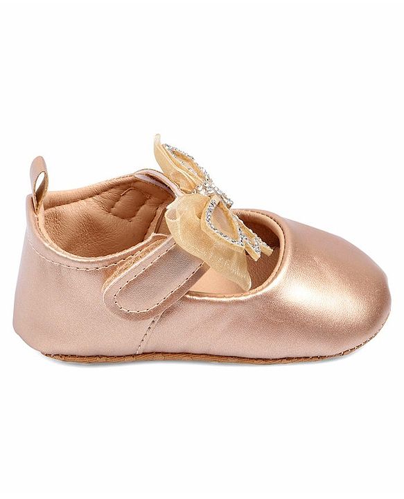Cute Walk by Babyhug Booties With Bow Applique - Rose Gold
