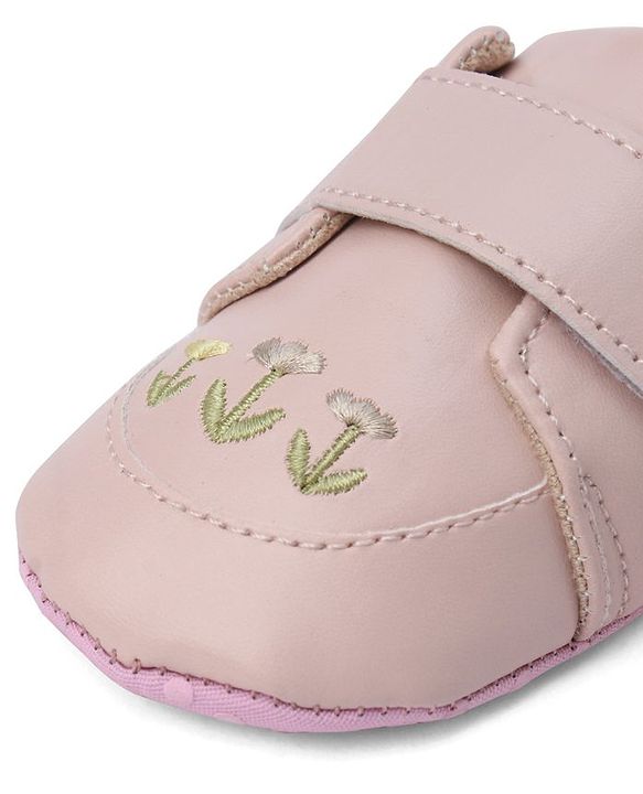 Cute Walk by Babyhug Booties With Floral Embriodery - Pink