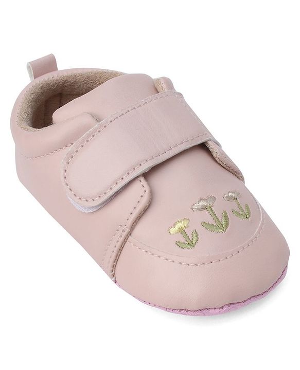 Cute Walk by Babyhug Booties With Floral Embriodery - Pink