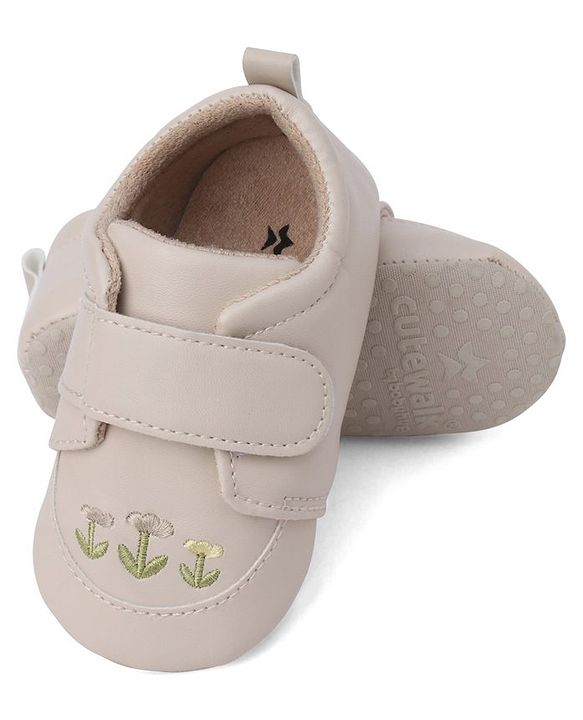 Cute Walk by Babyhug Booties With Floral Embriodery - Pink