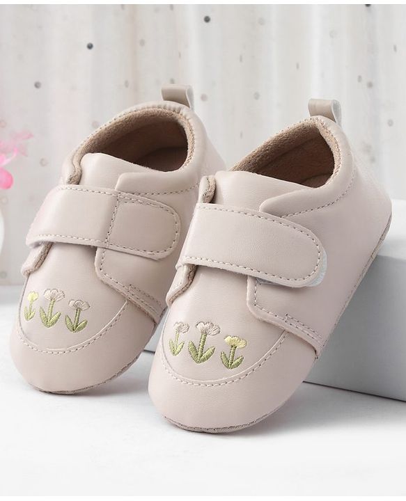 Cute Walk by Babyhug Booties With Floral Embriodery - Pink