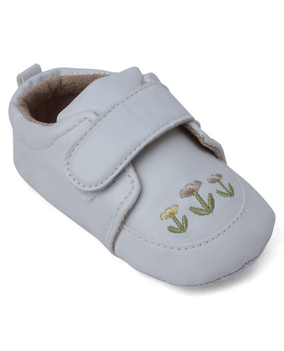 Cute Walk by Babyhug Booties With Floral Embriodery - Pink