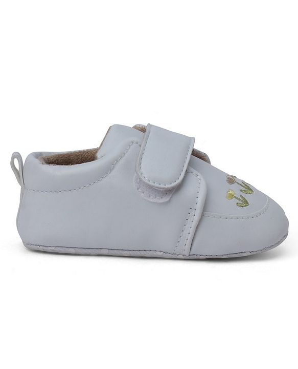 Cute Walk by Babyhug Booties With Floral Embriodery - Pink