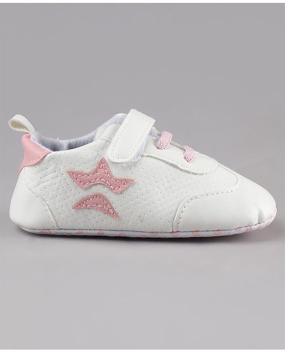 Cute Walk by Babyhug Velcro Closure Booties with Star Applique - Pink & White