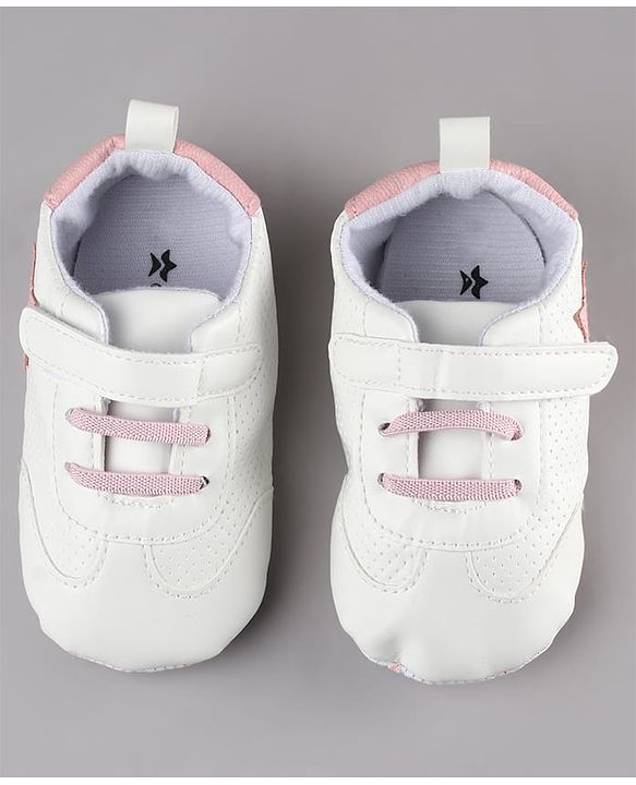 Cute Walk by Babyhug Velcro Closure Booties with Star Applique - Pink & White