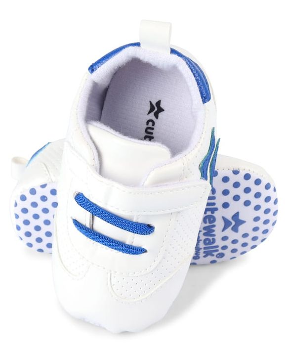 Cute Walk by Babyhug Velcro Closure Booties with Star Applique - Pink & White