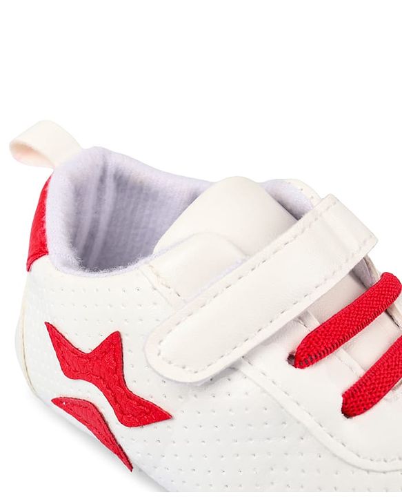 Cute Walk by Babyhug Velcro Closure Booties with Star Applique - Pink & White
