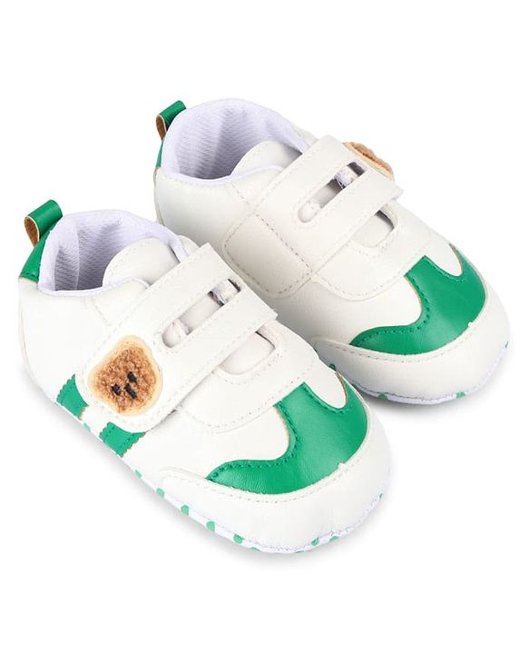 Cute Walk by Babyhug Velcro Closure Booties with Bear Applique - Green & White