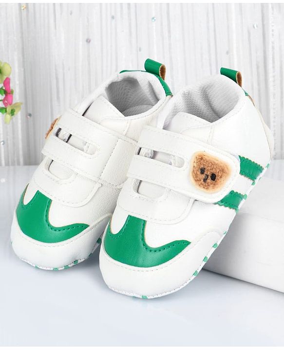Cute Walk by Babyhug Velcro Closure Booties with Bear Applique - Green & White