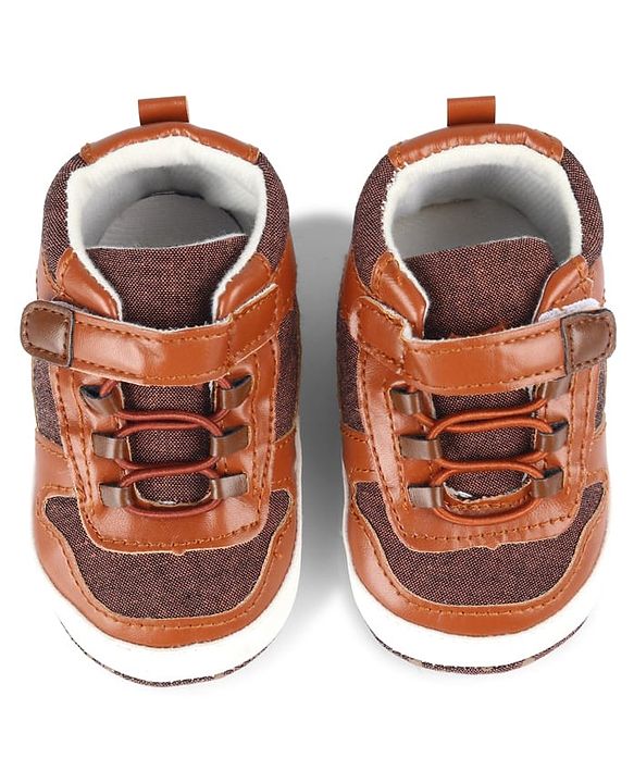Cute Walk by Babyhug Velcro Closure Booties - Brown