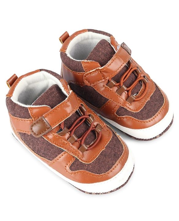 Cute Walk by Babyhug Velcro Closure Booties - Brown