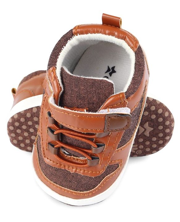 Cute Walk by Babyhug Velcro Closure Booties - Brown