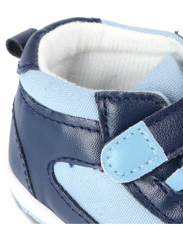 Cute Walk by Babyhug Velcro Closure Booties - Brown