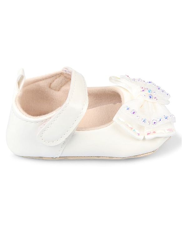 Cute Walk by Babyhug Velcro Closure Booties With Bow Applique - White