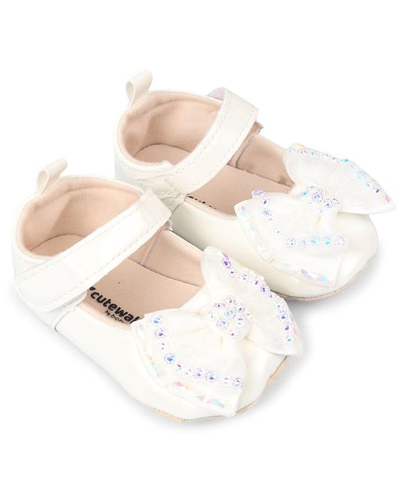 Cute Walk by Babyhug Velcro Closure Booties With Bow Applique - White