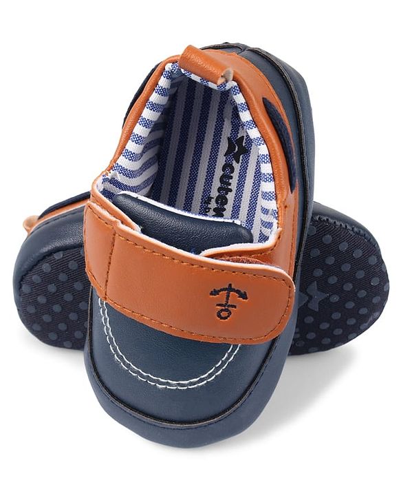 Cute Walk by Babyhug Velcro Closure Solid Booties - Navy Blue
