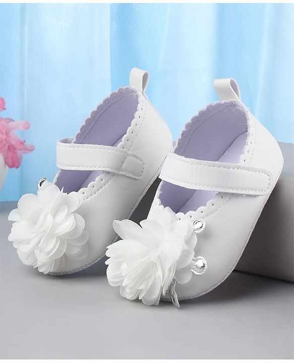Cute Walk by Babyhug Velcro Closure Booties with Floral Applique - White