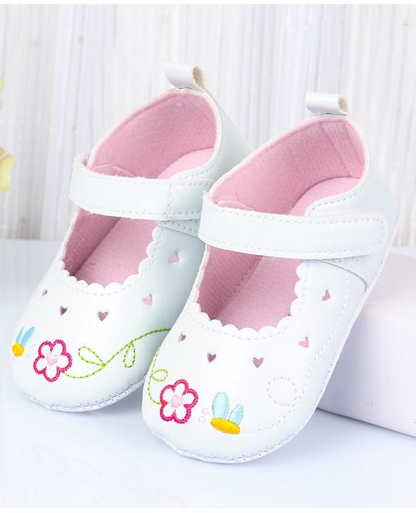 Cute Walk by Babyhug Velcro Closure Booties with Embroidery - White