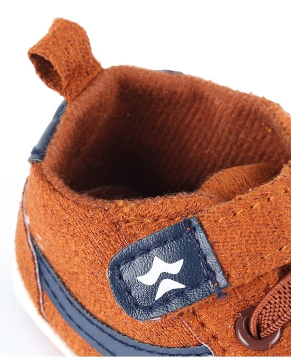 Cute Walk by Babyhug Velcro Closure Solid Color Booties - Brown