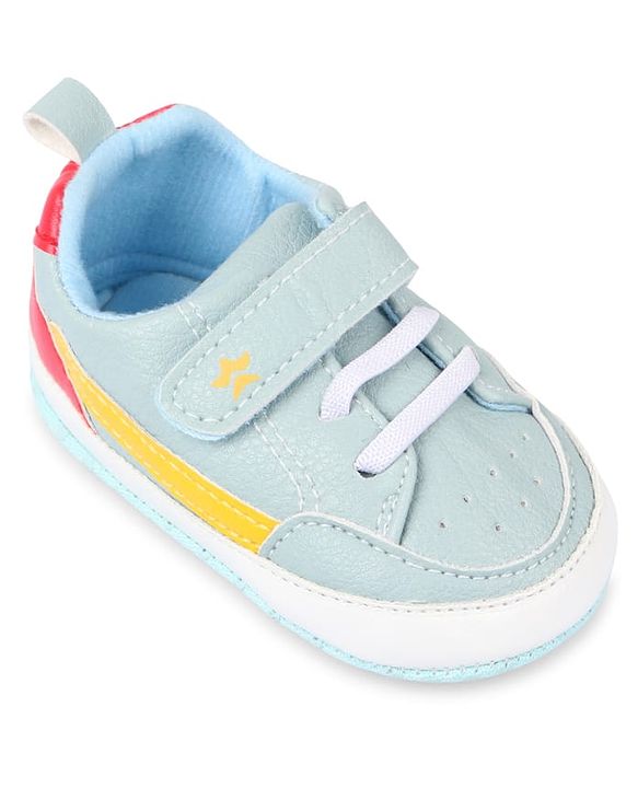 Cute Walk by Babyhug Velcro Closure Solid Booties - Blue