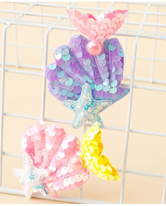 Babyhug Hair Pins And Clips With Sequin and Pearls Pack of 2 - Multicolor
