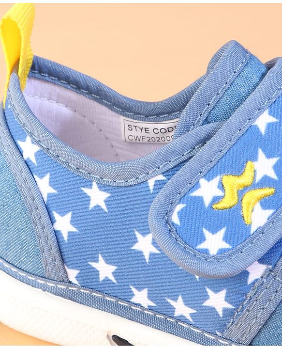 Cute Walk by Babyhug Velcro Closuer Casual Shoes With Star Print & Cat Applique - Blue
