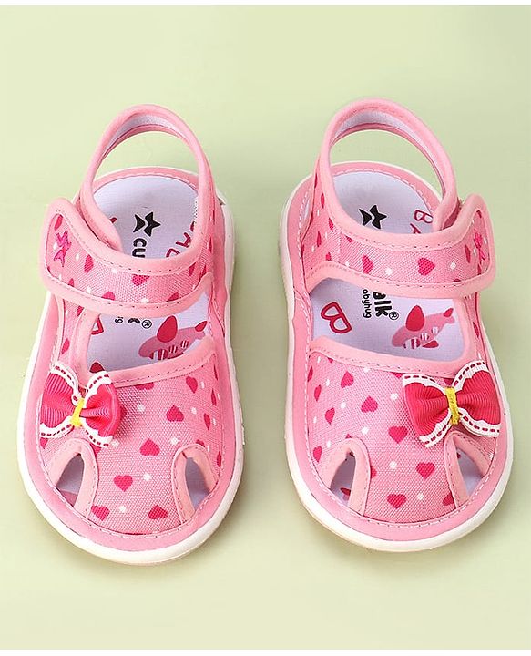 Cute Walk by Babyhug Velcro Closure Sandals with Bow Applique & Heart Print - Pink
