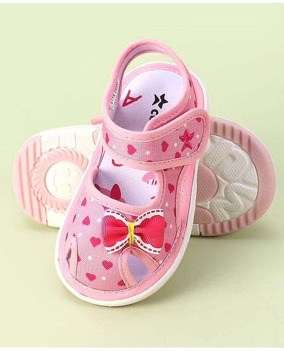 Cute Walk by Babyhug Velcro Closure Sandals with Bow Applique & Heart Print - Pink