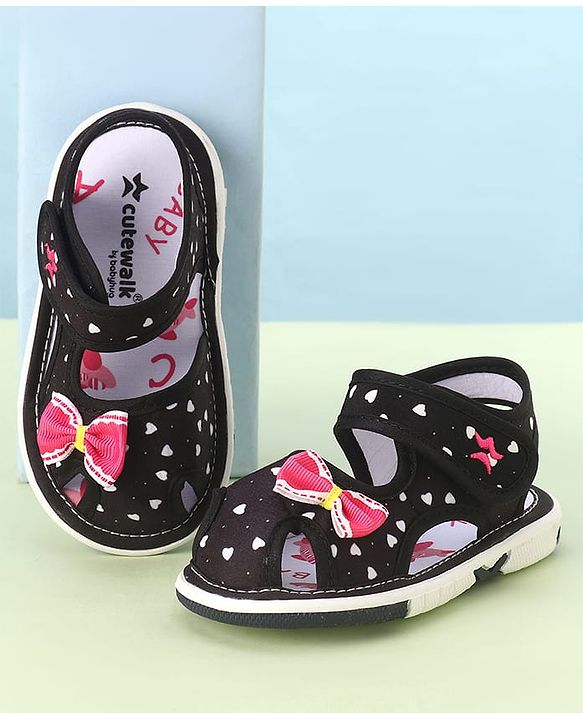 Cute Walk by Babyhug Velcro Closure Sandals with Bow Applique & Heart Print - Pink