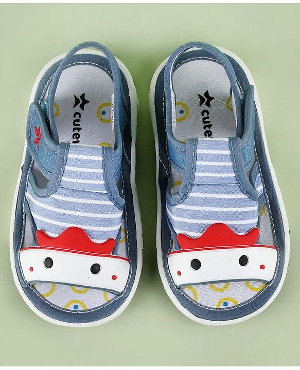 Cute Walk by Babyhug Sandals With Face Applique & Velcro Closure - Grey