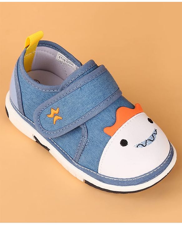 Cute Walk by Babyhug Velcro Closure Casual Shoes with Applique & Embroidery - Blue