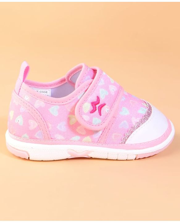 Cute Walk by Babyhug Velcro Closure Casual Shoes With Heart Print - Pink