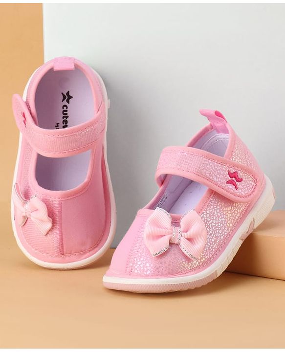 Cute Walk by Babyhug Velcro Closure Casual Shoes With Bow Applique - Pink