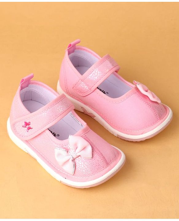 Cute Walk by Babyhug Velcro Closure Casual Shoes With Bow Applique - Pink