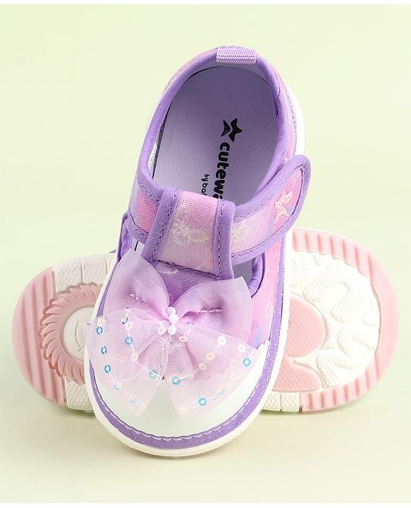 Cute Walk by Babyhug Velcro Closure Sandals with Bow Applique - Aqua Blue