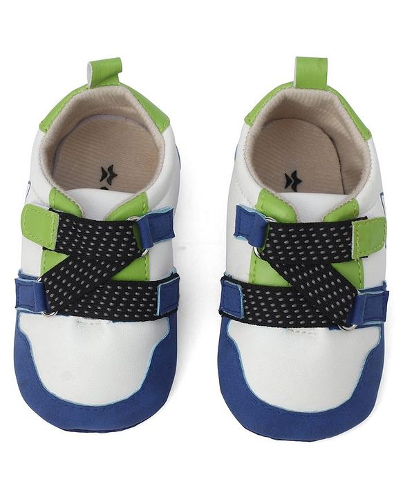 Cute Walk by Babyhug Booties With Velcro Closure - Light Blue