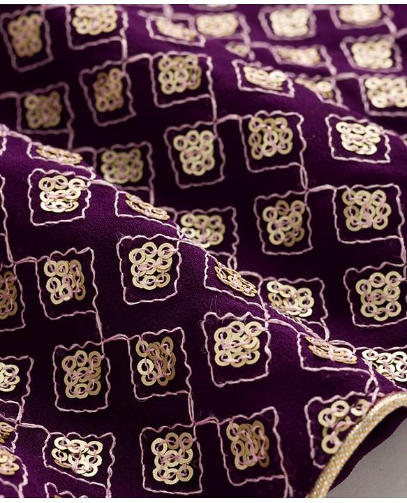Pine Kids Woven Half Sleeves Lehenga Choli Set With Floral Embroidery & Dupatta - Wine